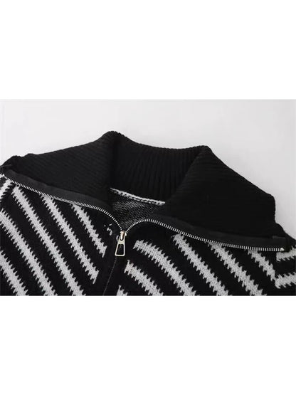 Women Basic Cardigan V-Neck Sweater Autumn Female Long Sleeve Design Knitted Soft 90s Fashion Pullover Striped Black And White