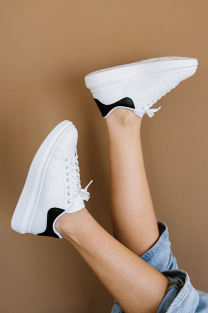 Women Chunky Sole Sneakers 2023