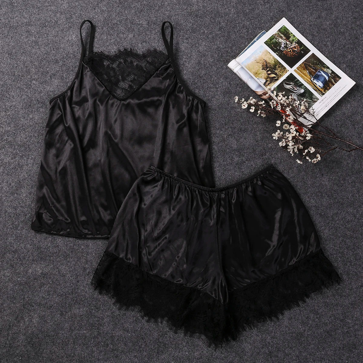 Women Sleepwear Satin Sexy  Lace Pajamas Set Female Elegant Sleeveless Top and Shorts Night Suit Pj Set Underwear freo