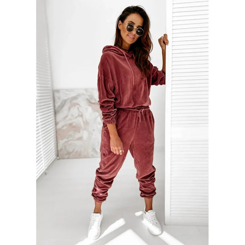 Fashion Trend Women's Wear Pure Gold Velvet Cap Long-sleeved Casual Suit 7