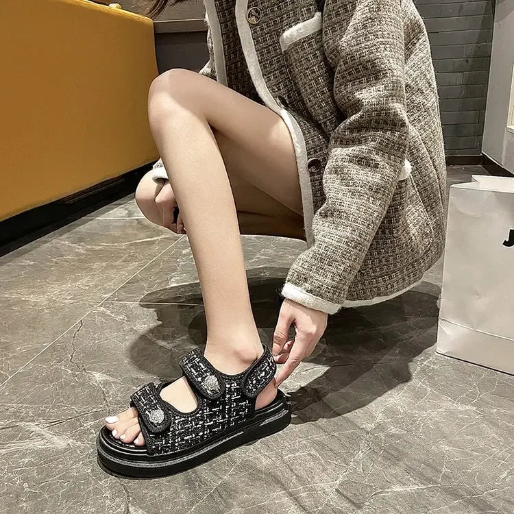 SANR 2024 Women Fashion Sandals Summer New Flat  Embroidery Size 35-40 Casual Roman Designer Shoes Platform Sandal