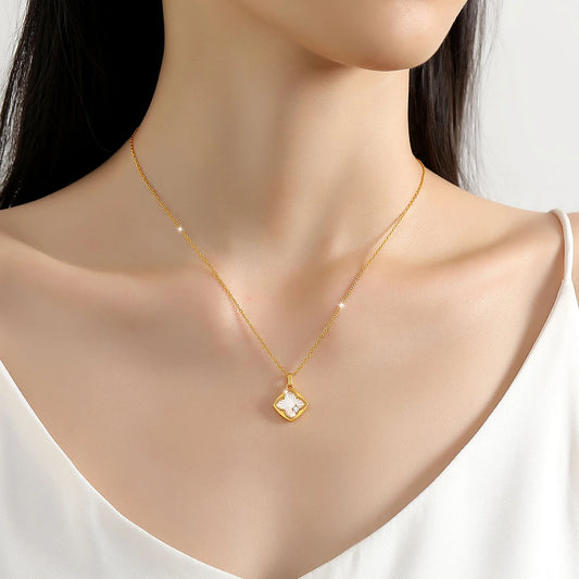 Real 18K Gold Four Leaf Clover Necklace AU750 White Shell Pendant for Women Jewelry jari