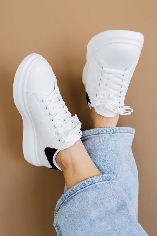 Women Chunky Sole Sneakers 2023